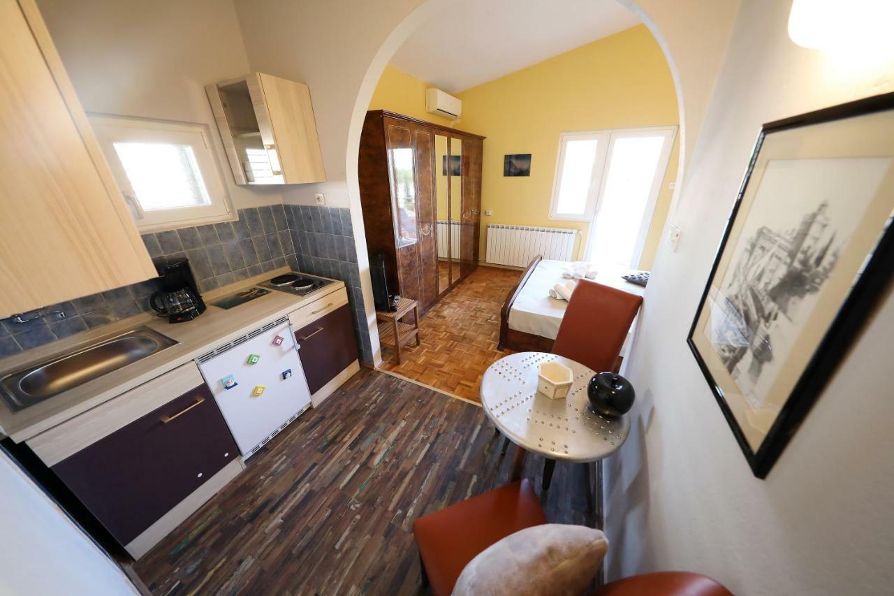 Villa Terracotta Studio 2 Starigrad Paklenica Extérieur photo