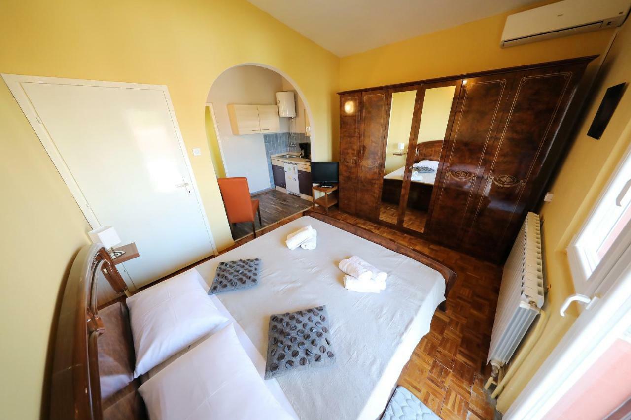 Villa Terracotta Studio 2 Starigrad Paklenica Extérieur photo