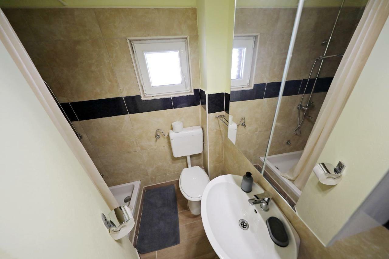 Villa Terracotta Studio 2 Starigrad Paklenica Extérieur photo